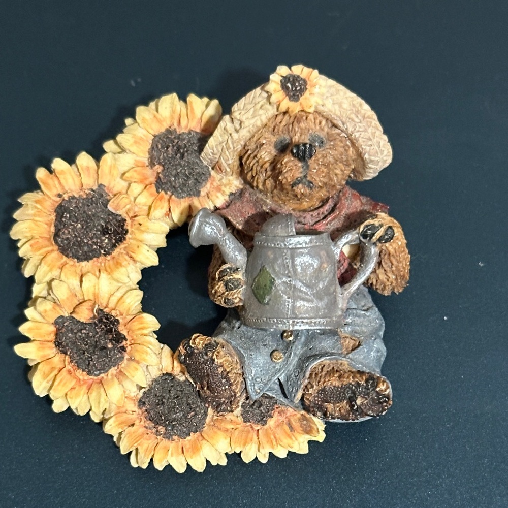 Sunflower Bear with Watering Can brooch